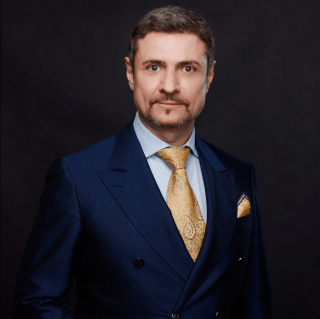 Роман Бурцев