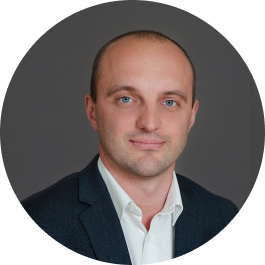 Михаил Сафонов