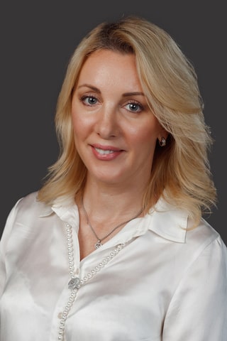 Елена Якушева
